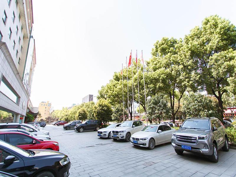 Vienna International Hotel Zhangjiajie Tianmen Mountain Buitenkant foto