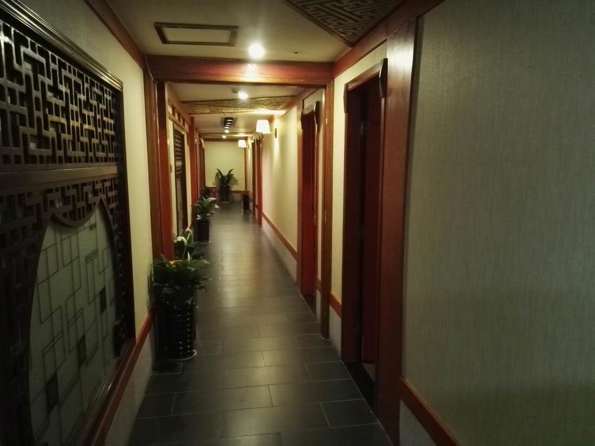 Vienna International Hotel Zhangjiajie Tianmen Mountain Buitenkant foto